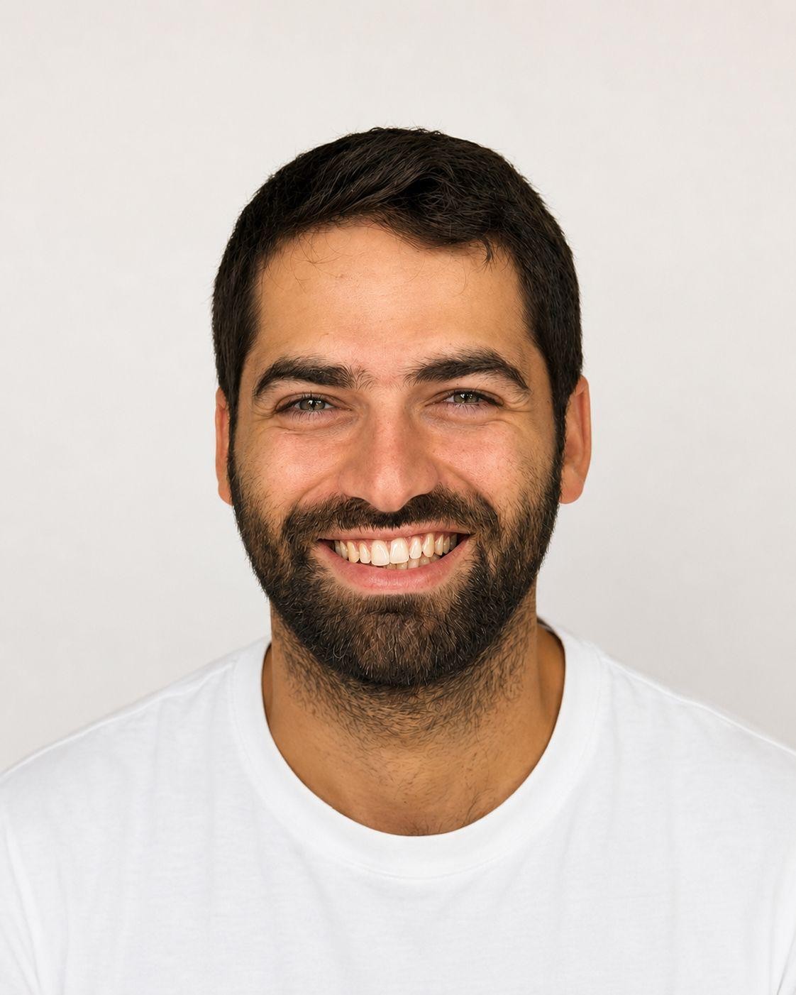 Jonathan Aharoni
